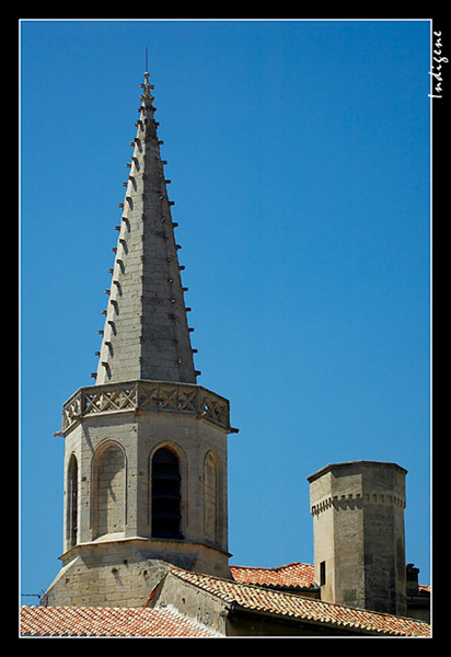 Le clocher de pierre