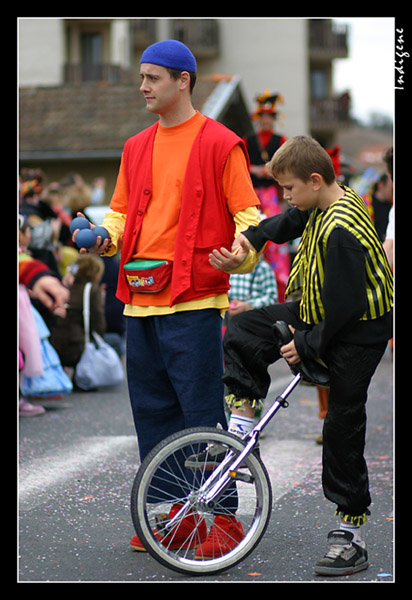 Le jongleur et l'acrobate