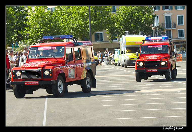 Les pompiers dans la caravane 