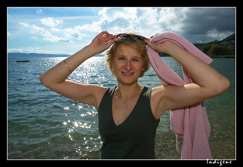 Barbara devant le lac