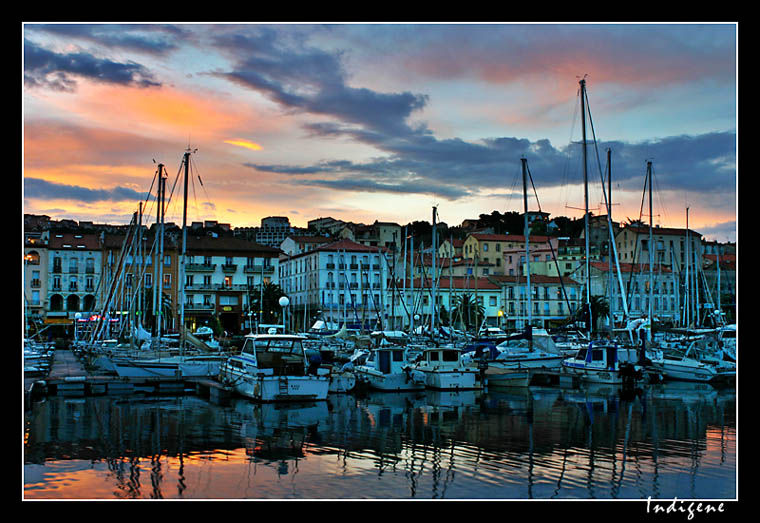 Coucher de soleil sur le port