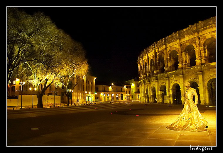 La place des Arnes  Nmes