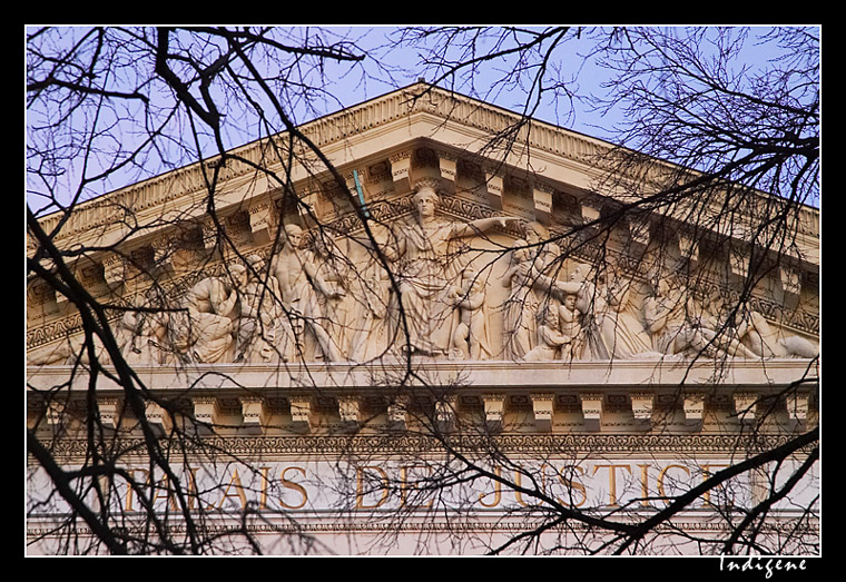 Ornements du Palais de Justice