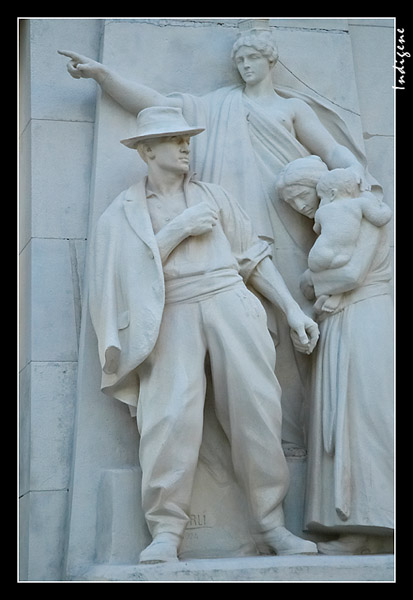 Monument aux morts de Nmes