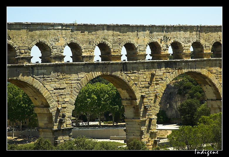 Les arches du Pont du Gard