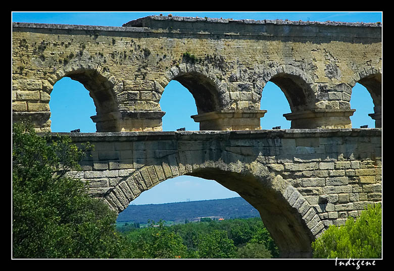 3 range d'arches du Pont du Gard