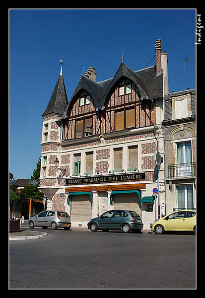 Pharmacie du Dieu Lumire