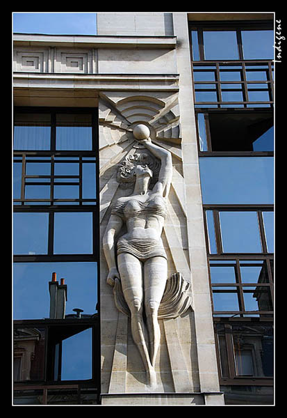 Statue