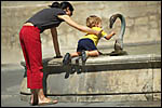 photo La fontaine et l'enfant