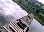 photo Le lac et la passerelle