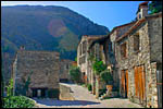 photo ruelle et maisons de pierre